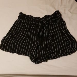 American Eagle Black&White Striped Paperbag Shorts